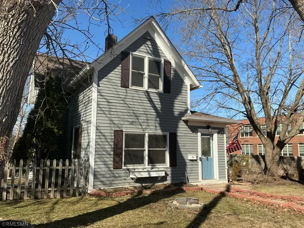 $369,900 | 704 Mulberry Street West, Stillwater, MN 55082