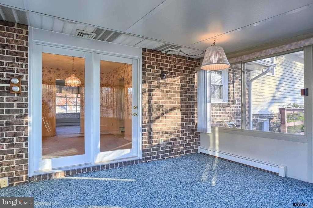 2136 Eden Road York, PA 17406 - Photo 18 of 36 Gallery Image 18