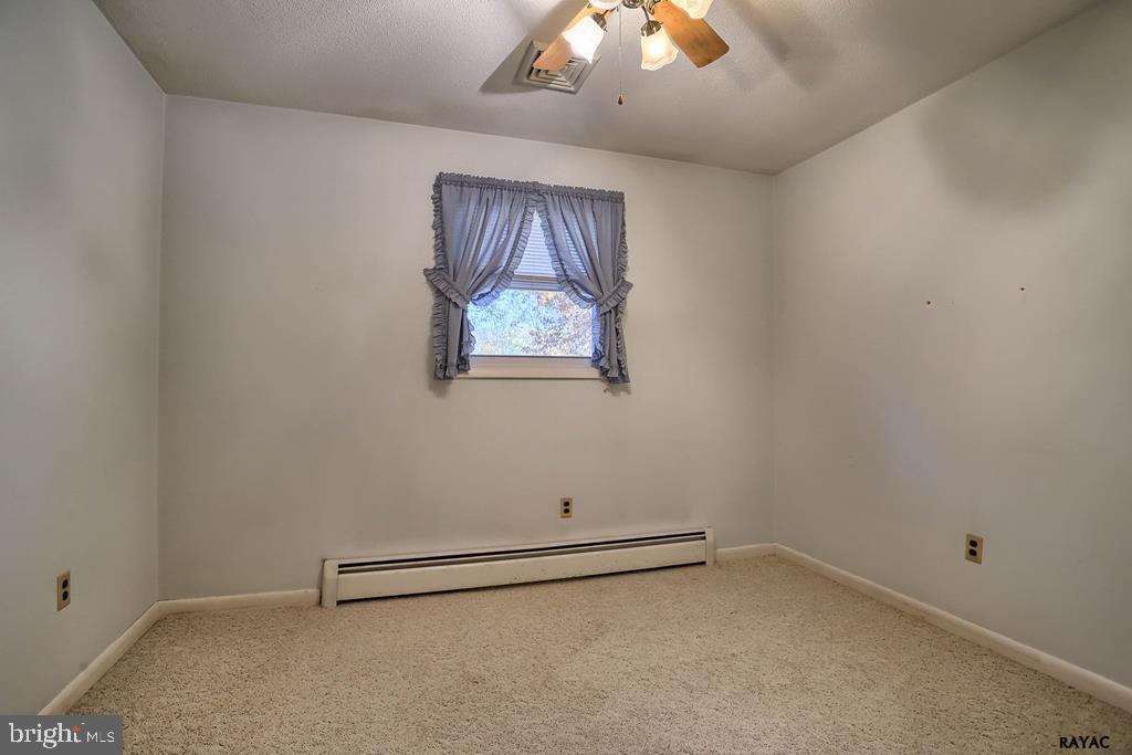2136 Eden Road York, PA 17406 - Photo 24 of 36 Gallery Image 24