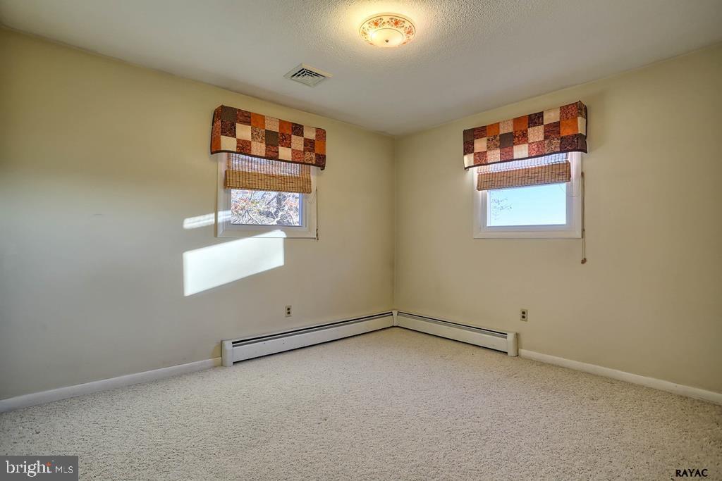 2136 Eden Road York, PA 17406 - Photo 25 of 36 Gallery Image 25
