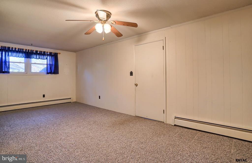 2136 Eden Road York, PA 17406 - Photo 33 of 36 Gallery Image 33