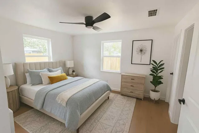 $1,900 | 2805 2nd Avenue North, Texas City, TX 77590