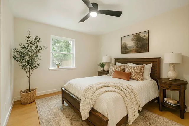 $1,900 | 2805 2nd Avenue North, Texas City, TX 77590