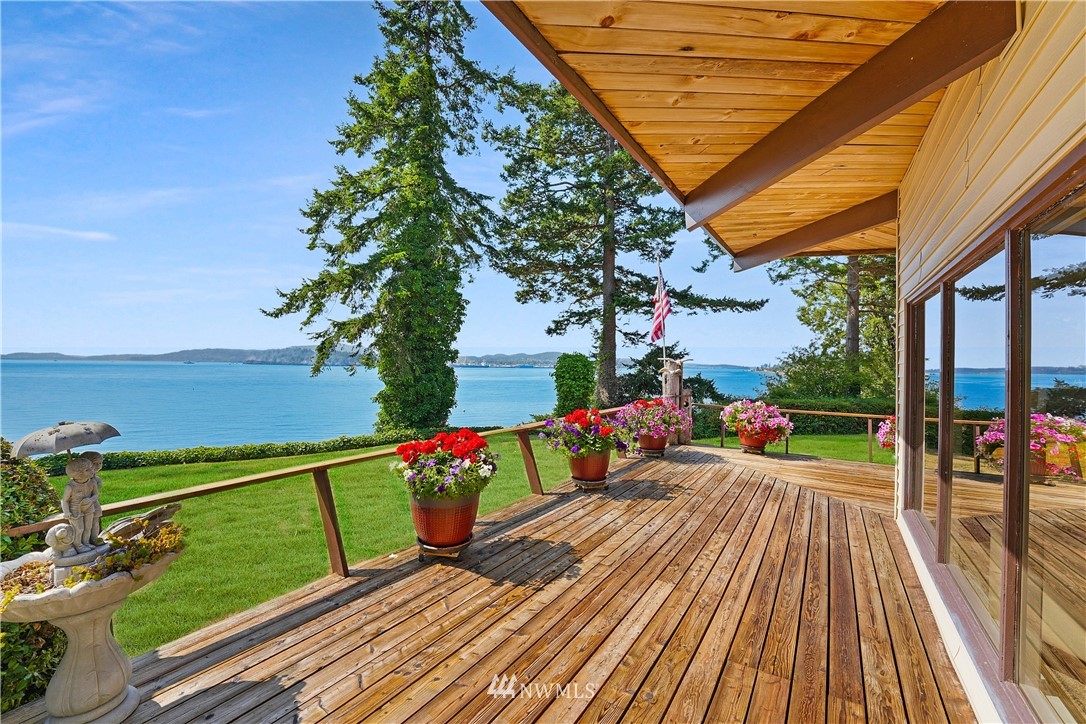 6316 South Shore Road Anacortes, WA 98221 - Photo 8 of 35 Gallery Image 8