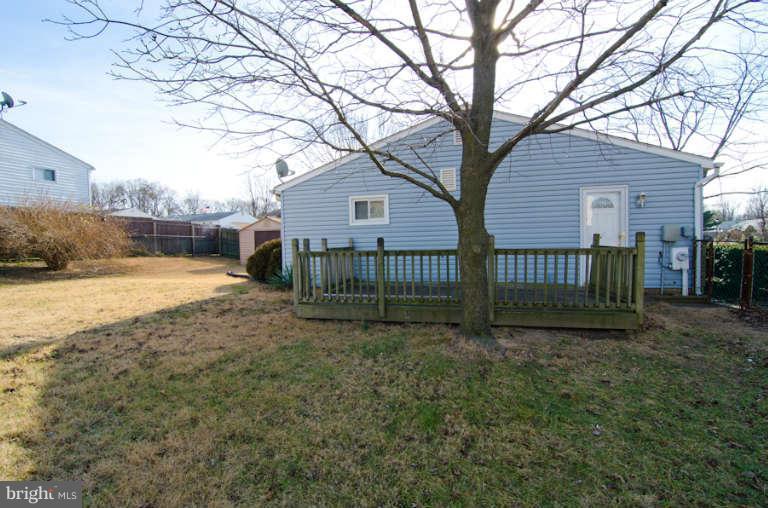 7729 Notley Road Pasadena, MD 21122 - Photo 17 of 19 Exterior (General)