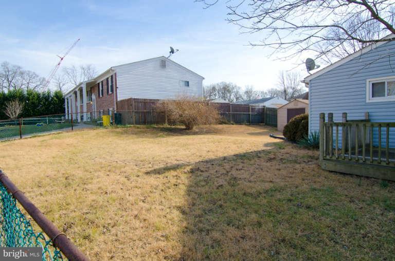 7729 Notley Road Pasadena, MD 21122 - Photo 18 of 19 Exterior (Rear)