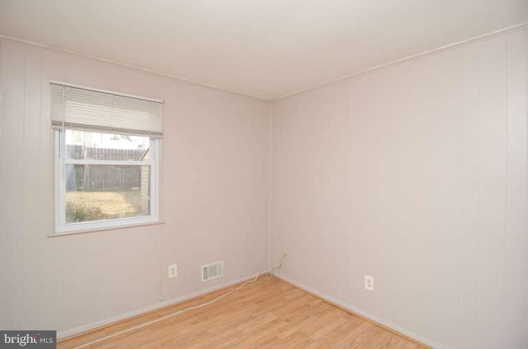 7729 Notley Road Pasadena, MD 21122 - Photo 10 of 19 Bedroom