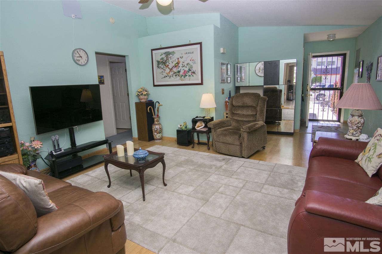 6948 Forsythia Way Reno, NV 89506 - Photo 7 of 18 Photo 7