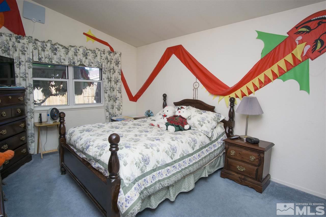 6948 Forsythia Way Reno, NV 89506 - Photo 9 of 18 Photo 9