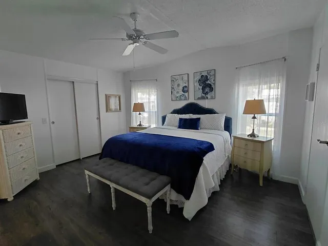 $159,900 | 1001 Starkey Road, Unit 476, Largo, FL 33771