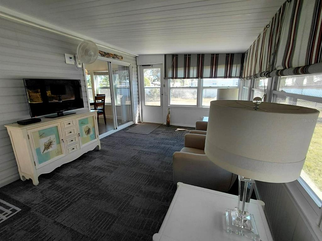 1001 Starkey Road, Unit 476 Largo, FL 33771 - Photo 18 of 24