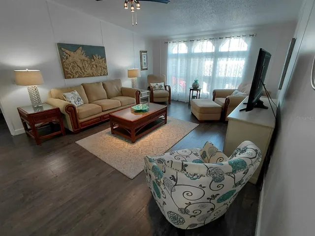 $159,900 | 1001 Starkey Road, Unit 476, Largo, FL 33771