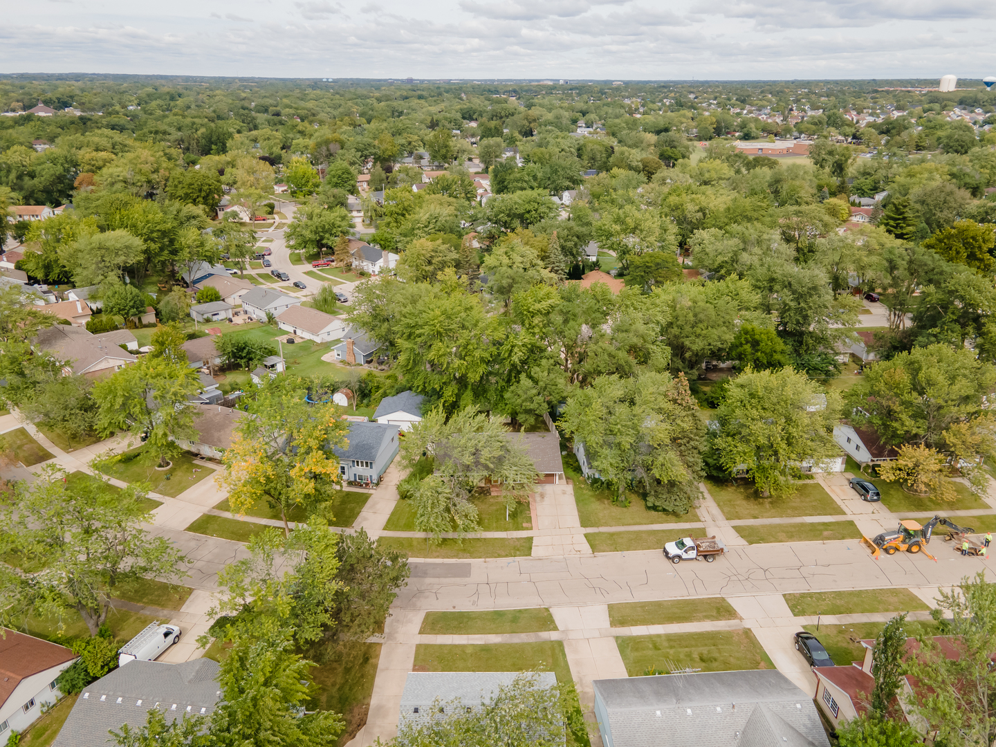 734 Surrey Drive Streamwood, IL 60107 - Photo 6 of 36 a view of a city