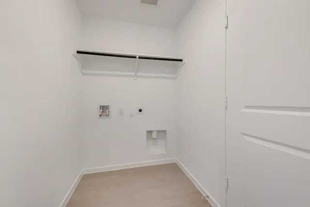 $259,999 | 2124 Jesse James Lane, Joshua, TX 76058