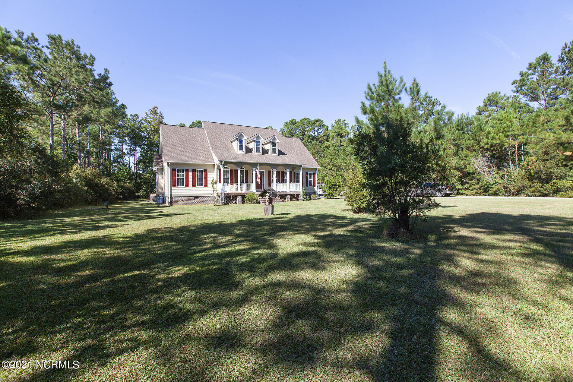 311 Brick Yard Road Hampstead, NC 28443 - Photo 4 of 49 Brick-yard-311-1F-Gary_7464