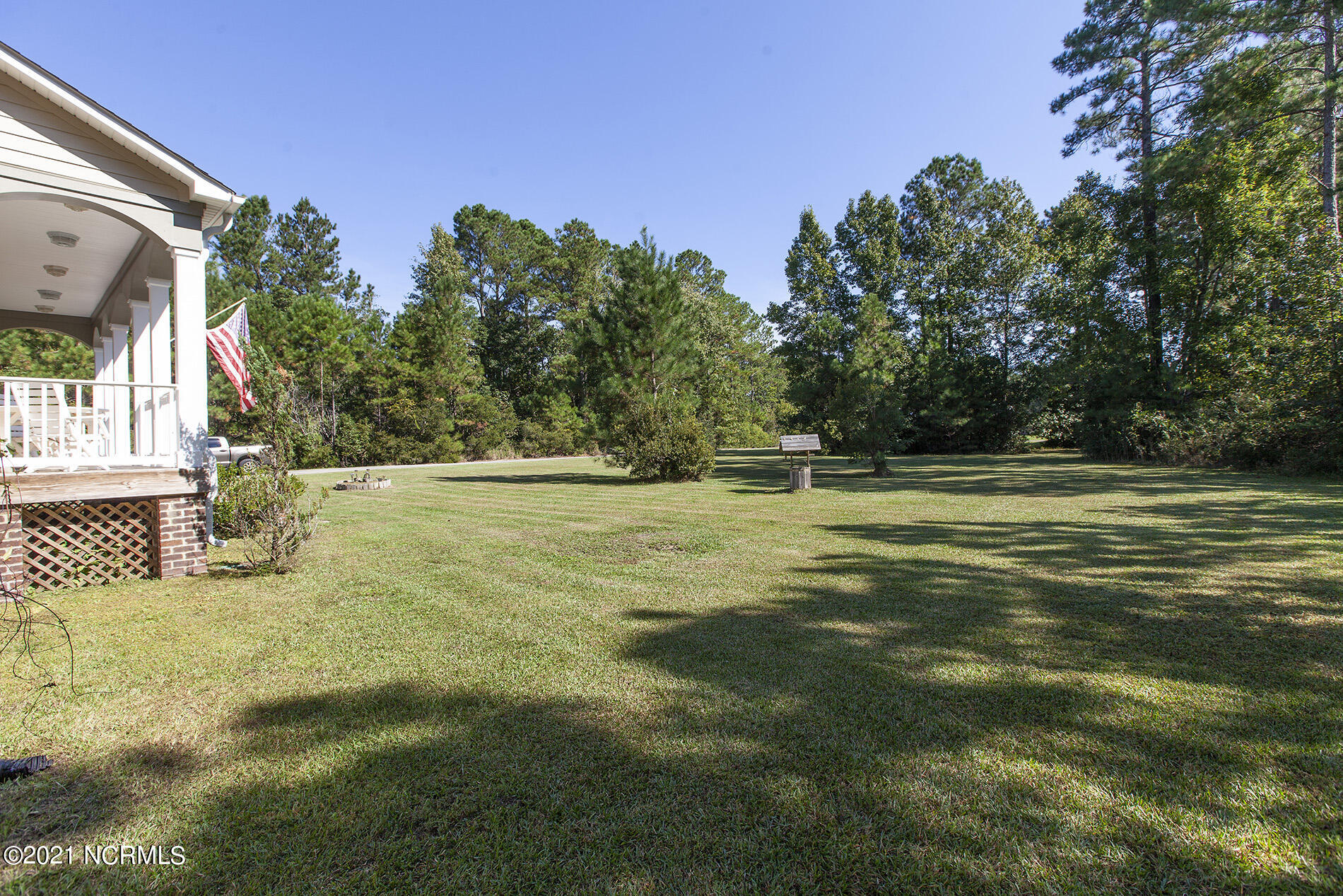 311 Brick Yard Road Hampstead, NC 28443 - Photo 45 of 49 Brick-yard-311-frontyard-Gary_7474