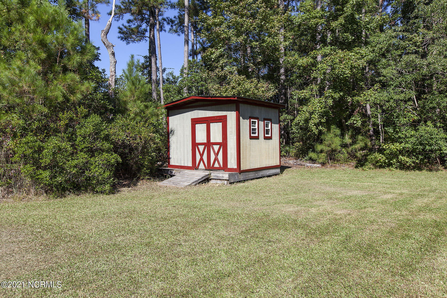 311 Brick Yard Road Hampstead, NC 28443 - Photo 48 of 49 Brick-yard-311-18shed-Gary_7429