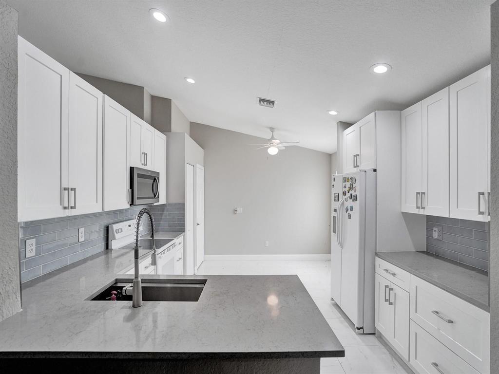 22845 Barrister Drive Boca Raton, FL 33433 - Photo 23 of 42 GetMedia (23)