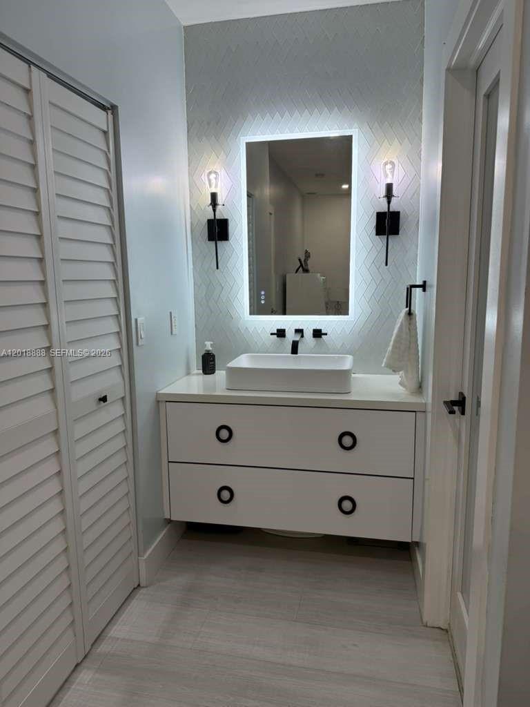 11115 West Okeechobee Road, Unit 124 Hialeah Gardens, FL 33018 - Photo 9 of 18