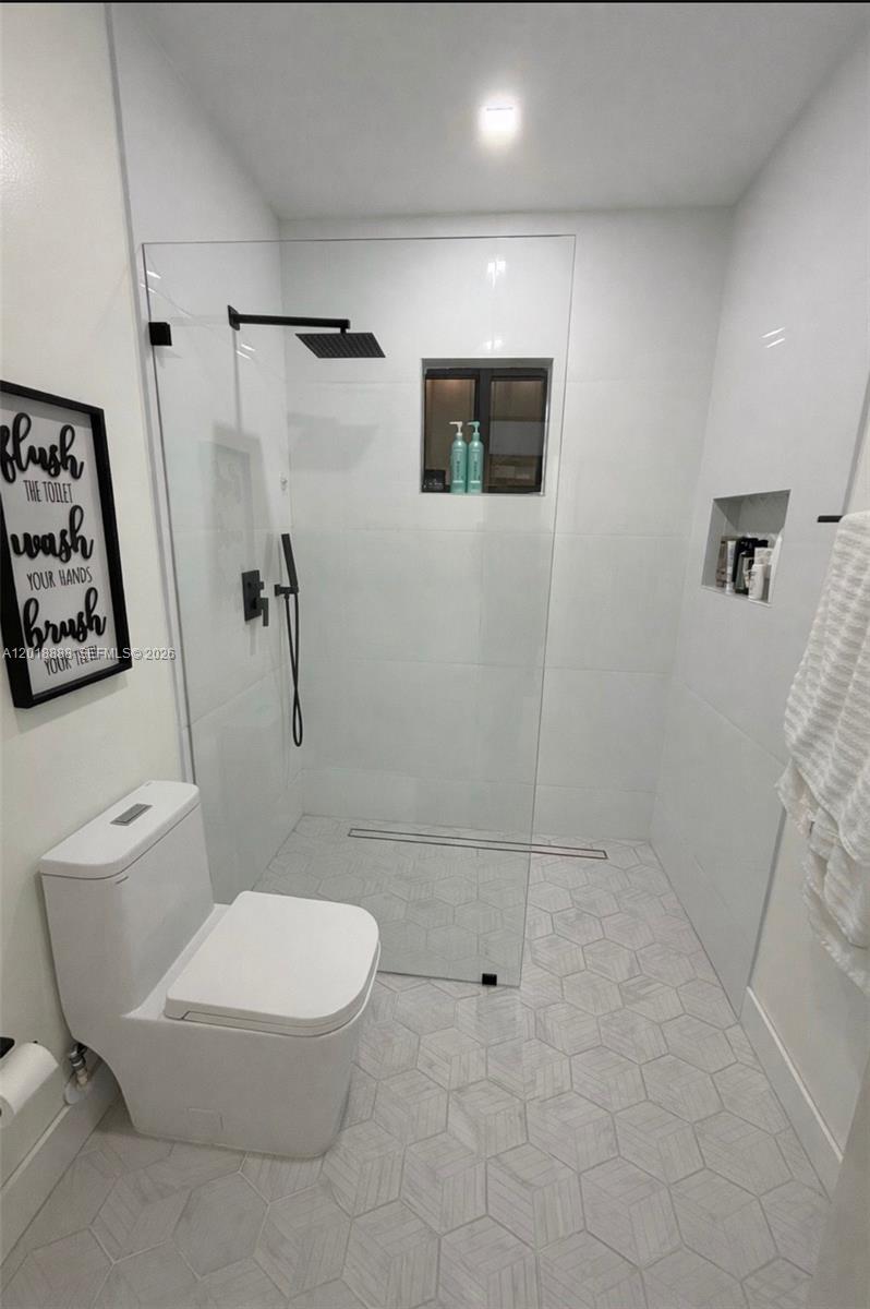 11115 West Okeechobee Road, Unit 124 Hialeah Gardens, FL 33018 - Photo 10 of 18