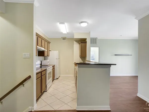 $1,850 | 2524 Preston Road, Unit 403, Plano, TX 75093