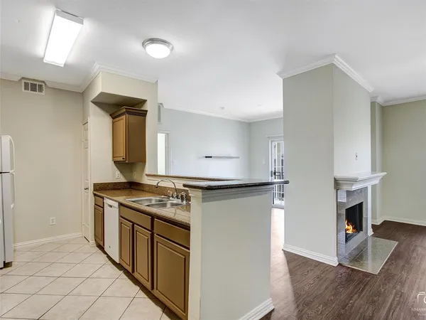 $1,850 | 2524 Preston Road, Unit 403, Plano, TX 75093