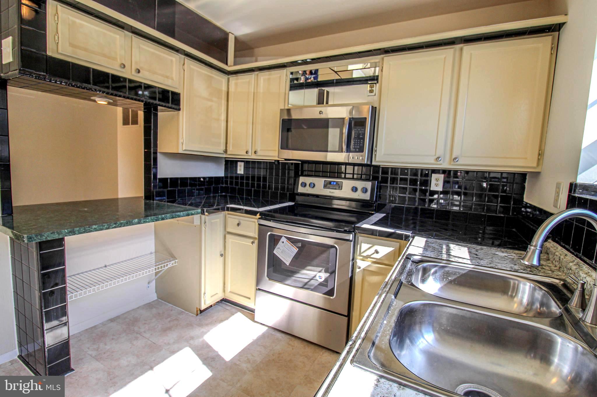 7403 Bentree Road Fort Washington, MD 20744 - Photo 6 of 31 Gallery Image 6