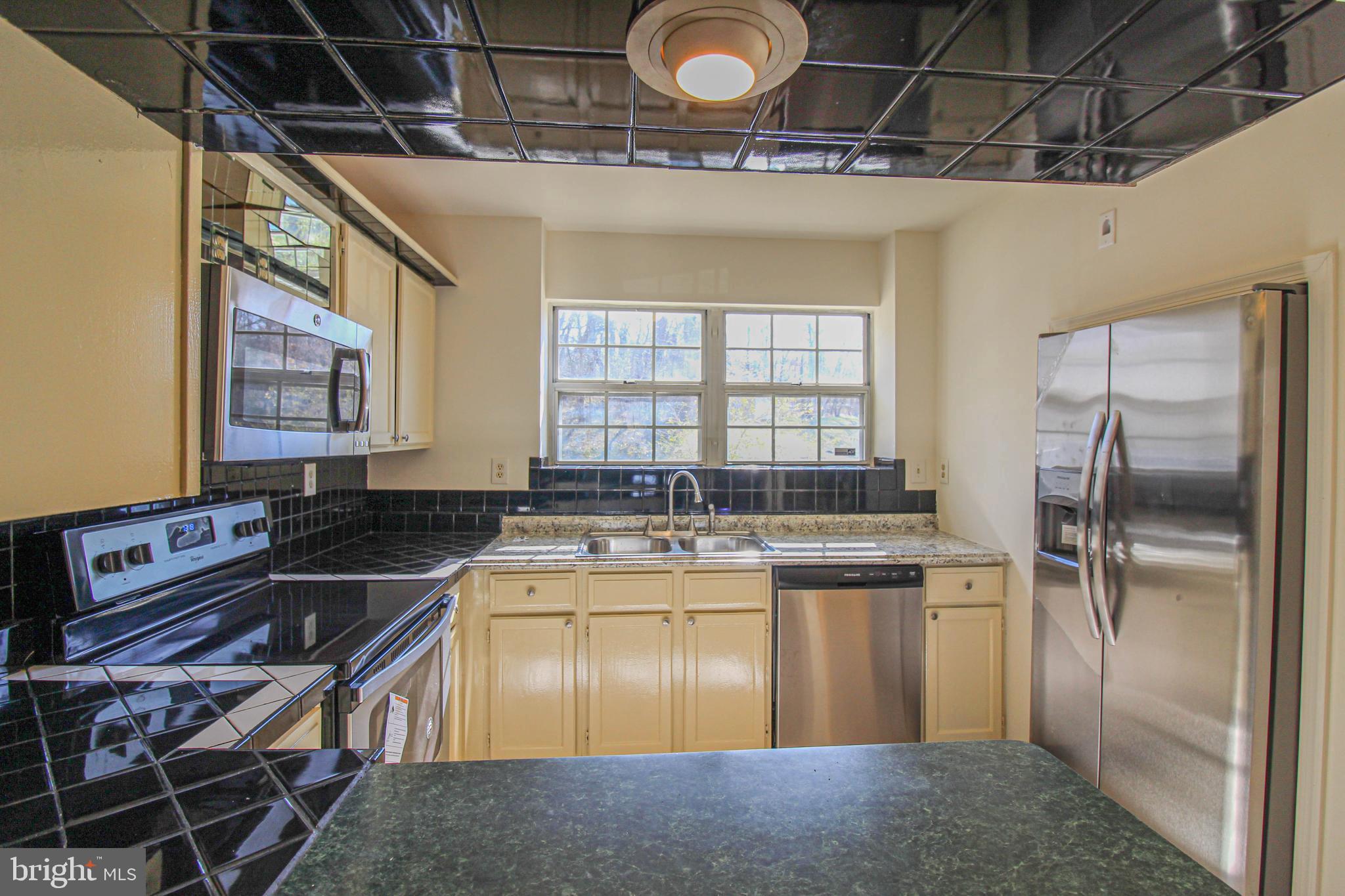 7403 Bentree Road Fort Washington, MD 20744 - Photo 7 of 31 Gallery Image 7