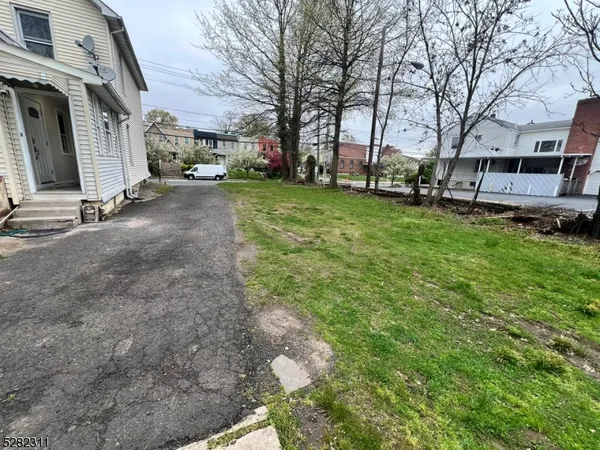 $2,950 | 363 East Milton Avenue, Rahway, NJ 07065