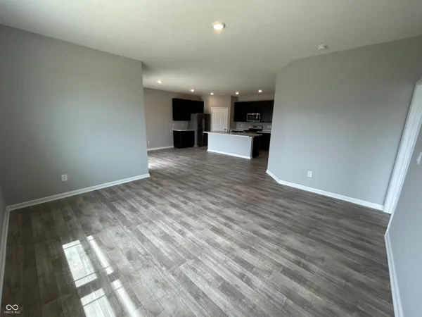 $2,150 | 1861 Fairmount Drive, Greenfield, IN 46140