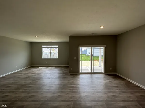 $2,150 | 1861 Fairmount Drive, Greenfield, IN 46140