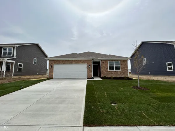 $2,150 | 1861 Fairmount Drive, Greenfield, IN 46140