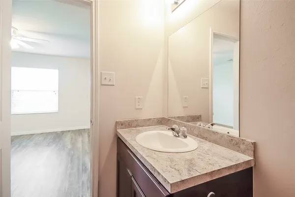 $2,100 | 24314 Amaldi Court, Katy, TX 77493