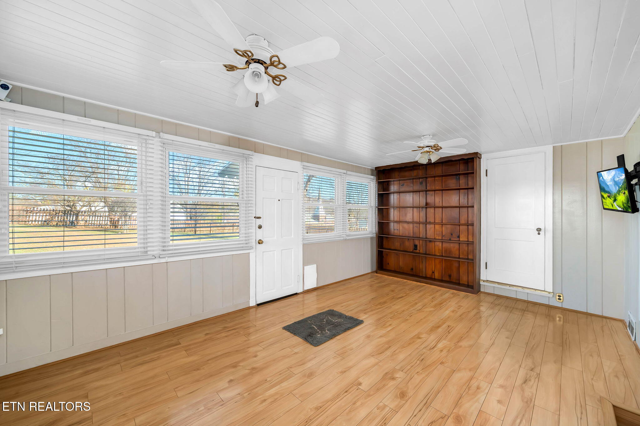 548 5th Street Newport, TN 37821 - Photo 13 of 29 13-web-or-mls-548 5th Street-13