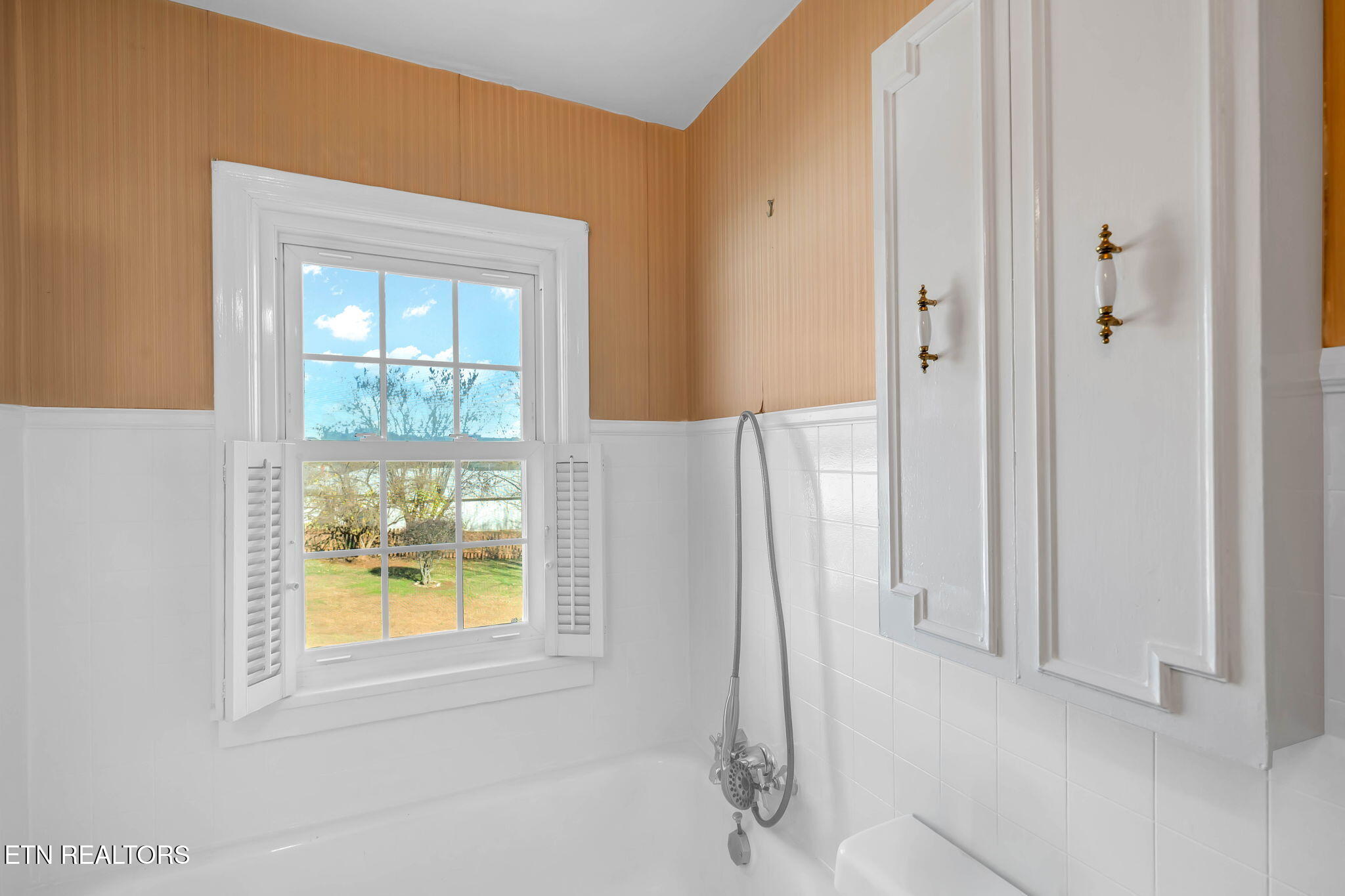 548 5th Street Newport, TN 37821 - Photo 18 of 29 18-web-or-mls-548 5th Street-18