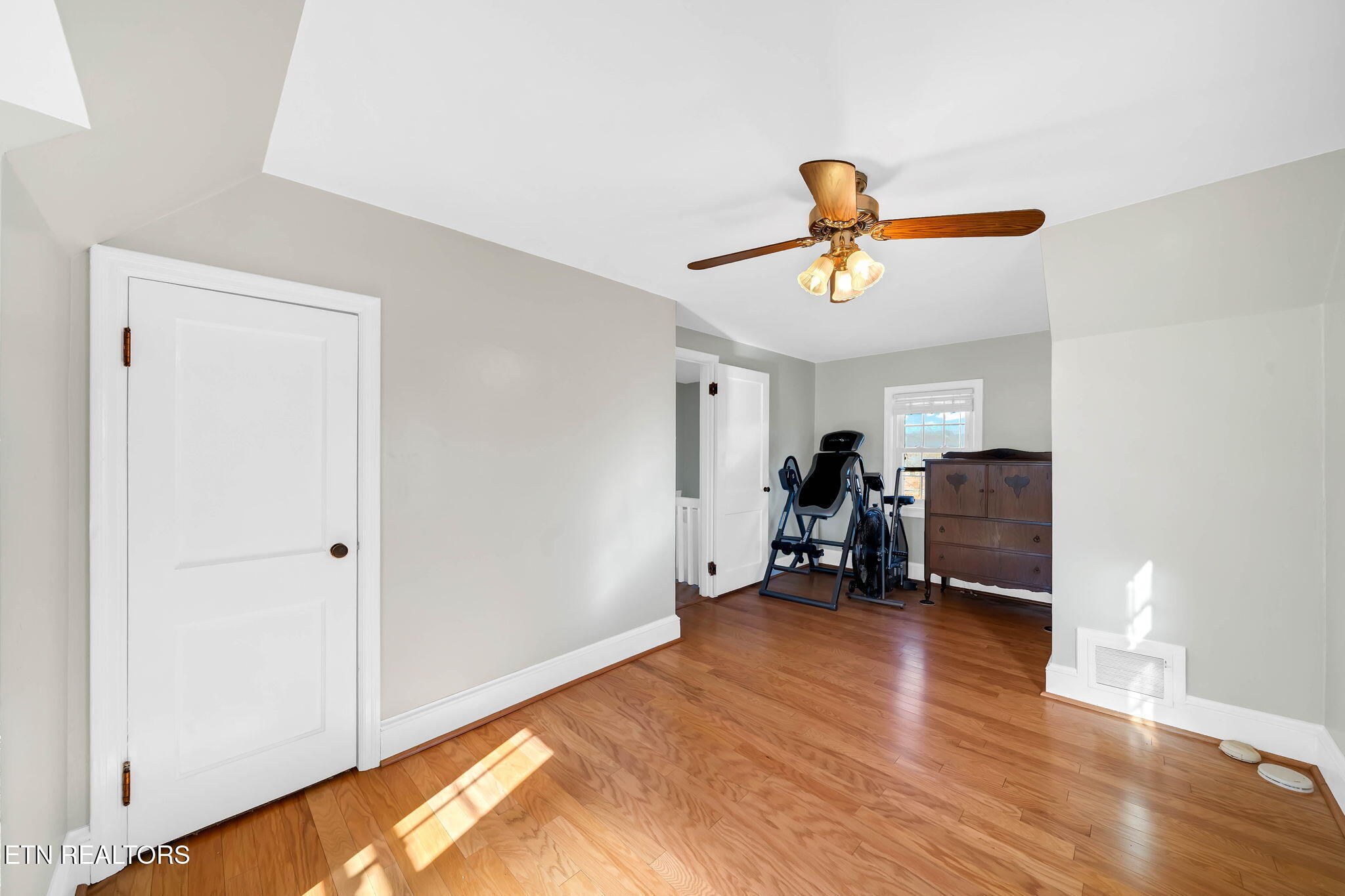 548 5th Street Newport, TN 37821 - Photo 22 of 29 22-web-or-mls-548 5th Street-22