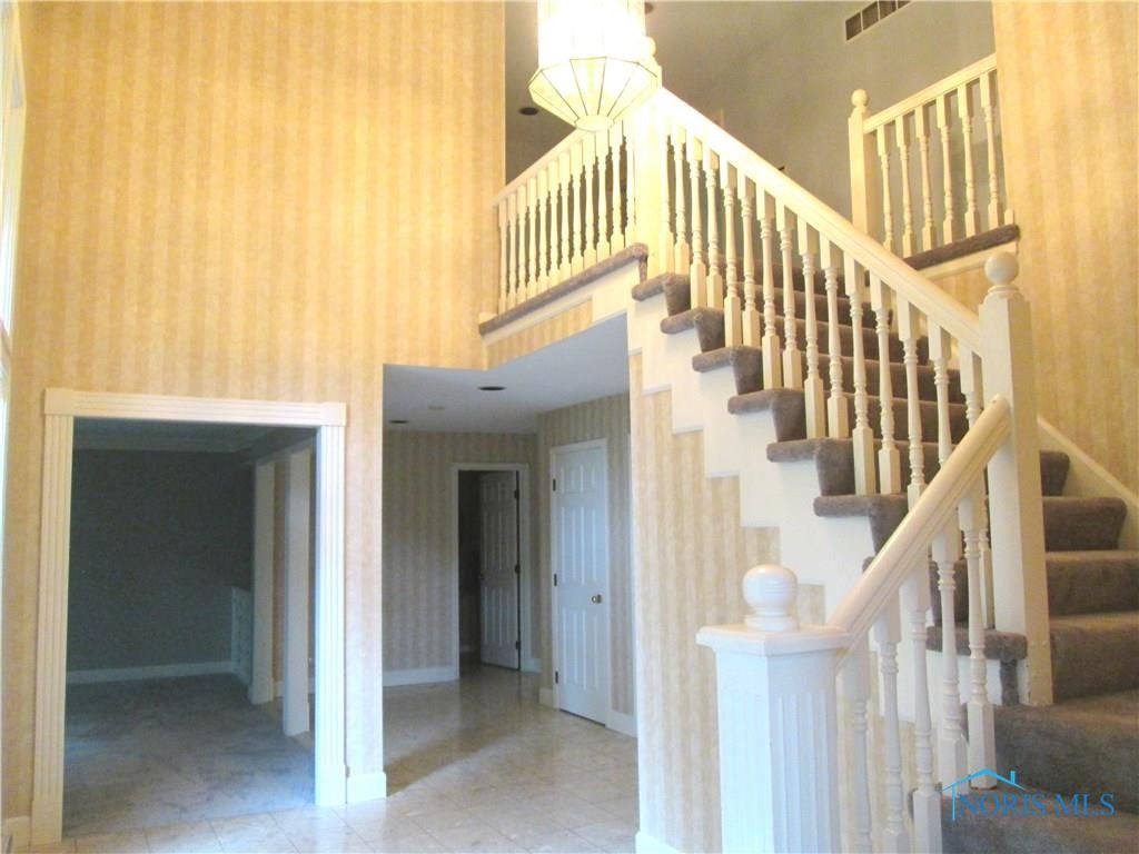 2937 Secretariat Road Toledo, OH 43615 - Photo 2 of 32 Gallery Image 2