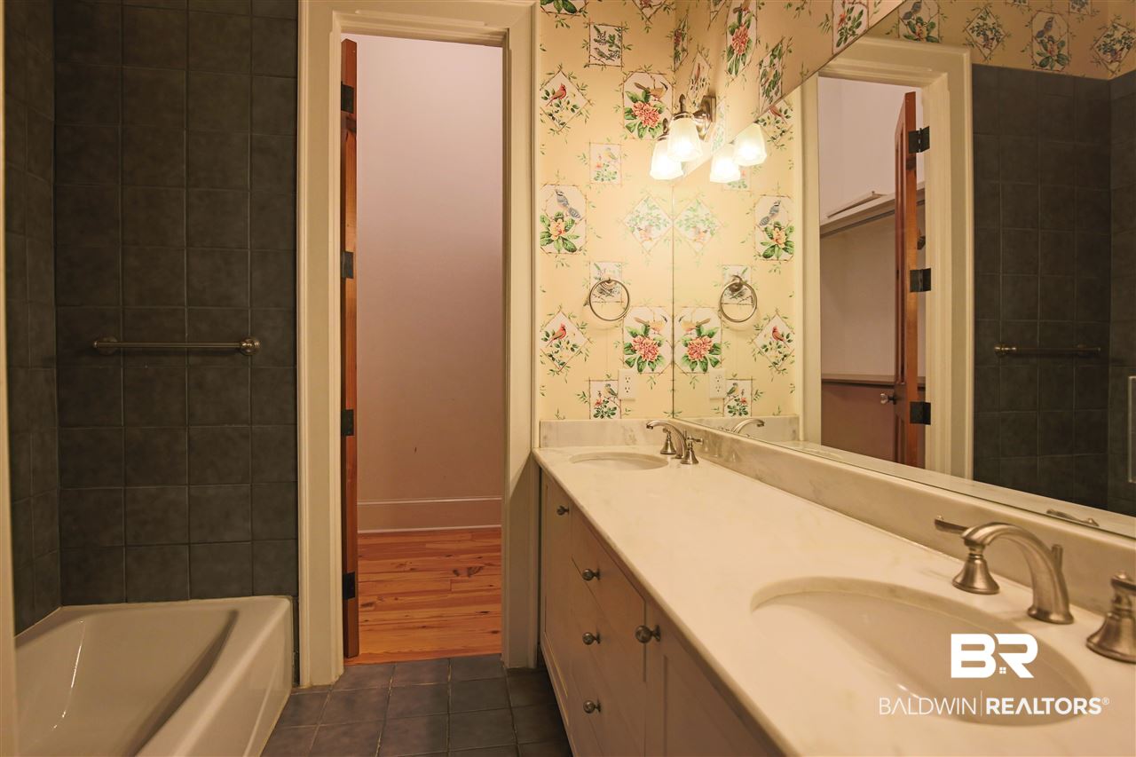 204 Oswalt Street, Unit B Fairhope, AL 36532 - Photo 13 of 21