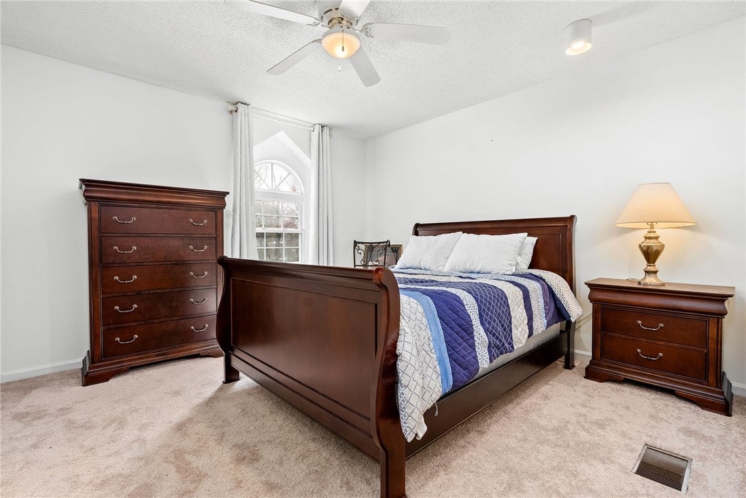 1761 Wire Road, Unit 1011 Auburn, AL 36832 - Photo 10 of 12 Gallery Image 10