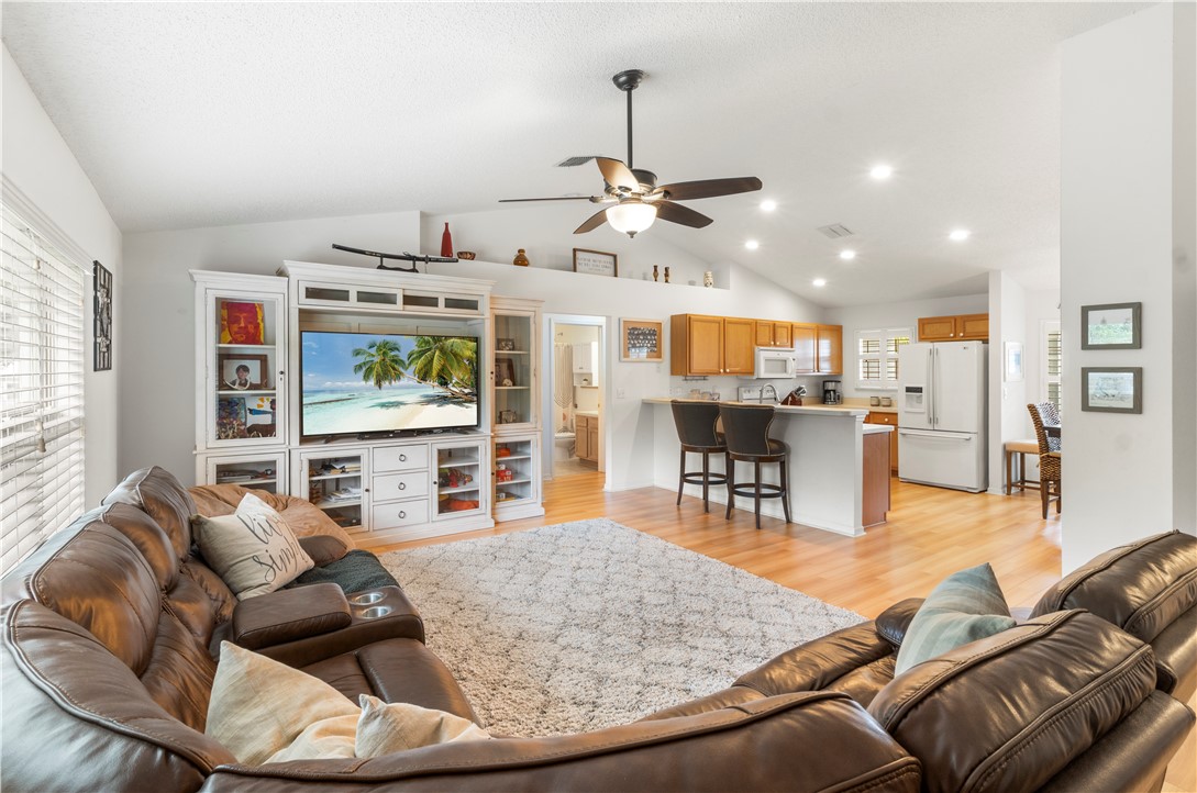 1452 Seahouse Street Sebastian, FL 32958 - Photo 6 of 28