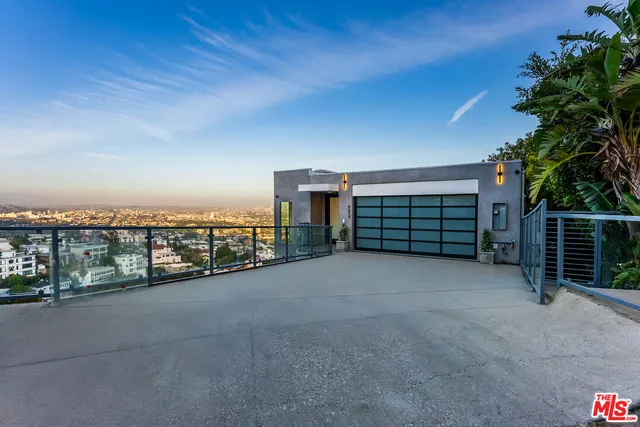 $4,100,000 | 8654 Hollywood Boulevard, Los Angeles, CA 90069