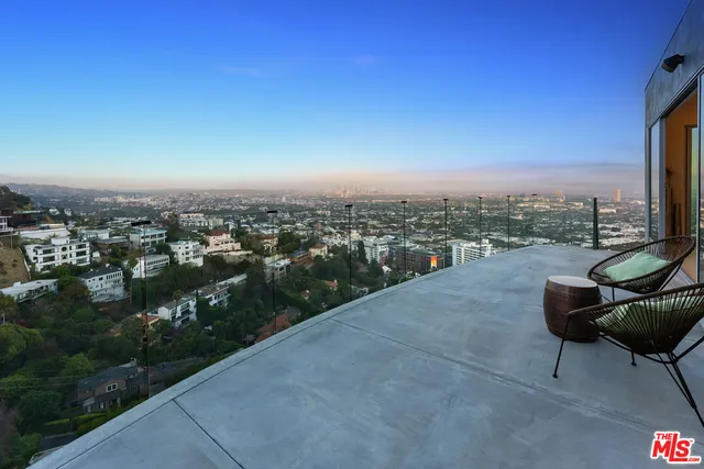 $4,100,000 | 8654 Hollywood Boulevard, Los Angeles, CA 90069