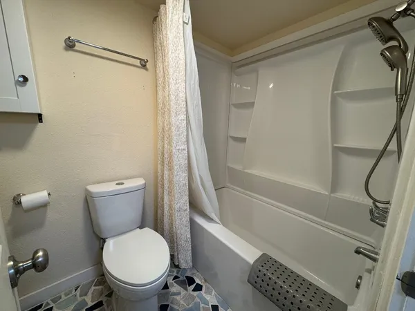 $1,100 | 1116 6th Street, San Leon, TX 77539