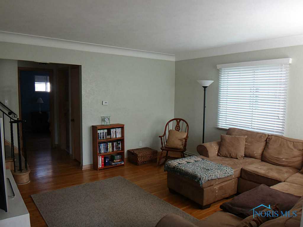 3642 Elmhurst Road Toledo, OH 43613 - Photo 2 of 13 Gallery Image 2