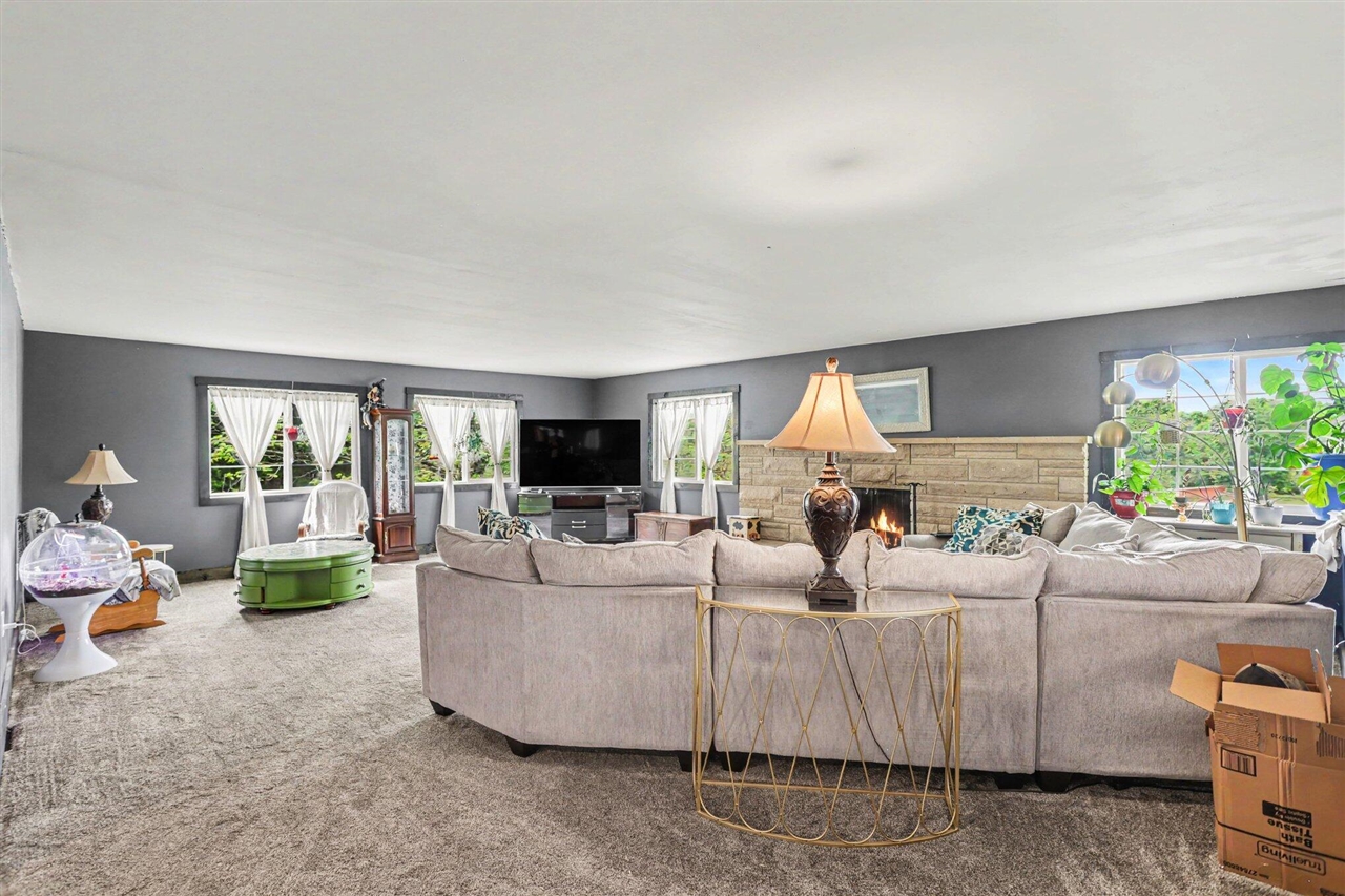 10204 Bellevue Road Battle Creek, MI 49014 - Photo 3 of 23
