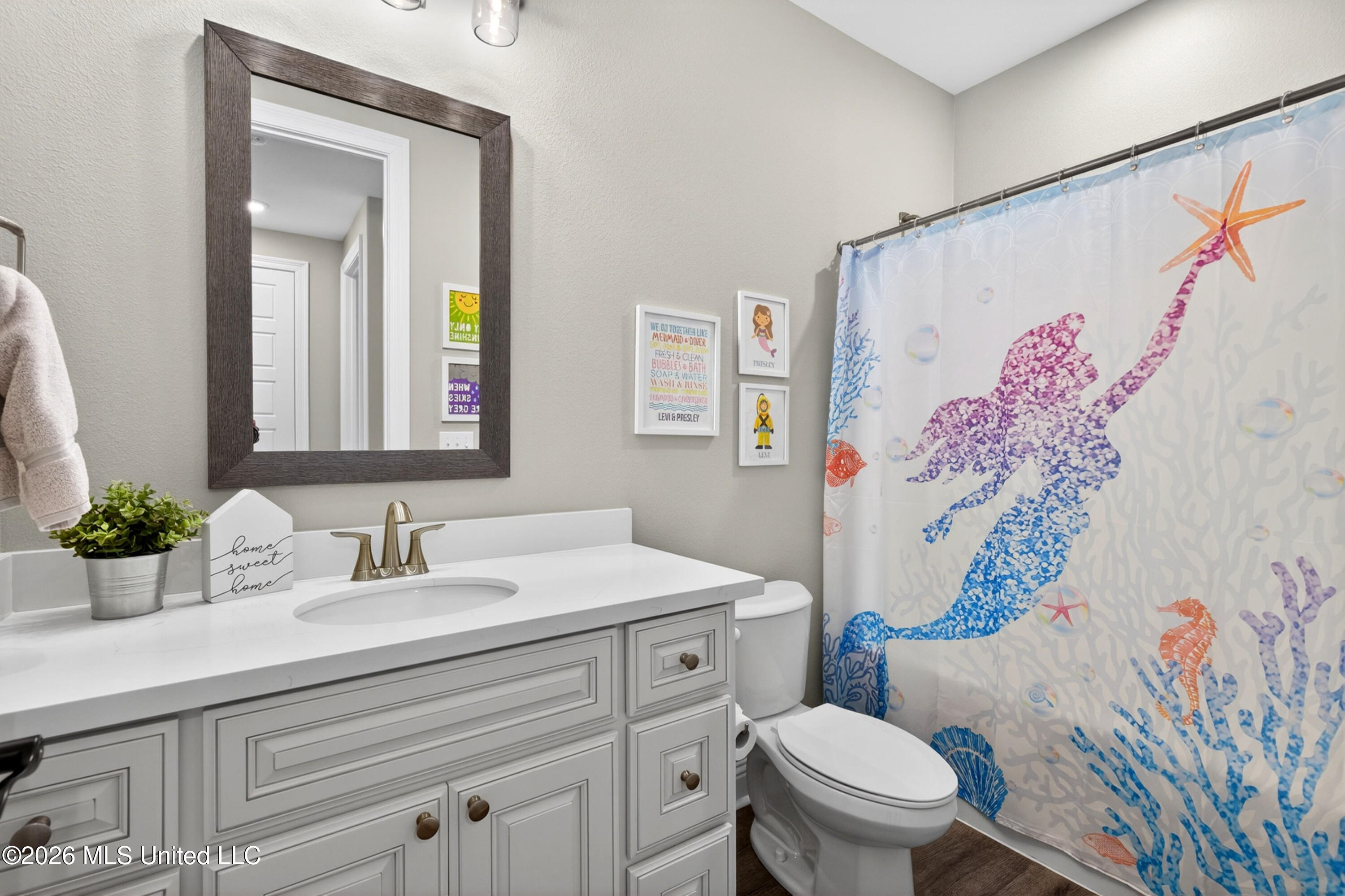 11021 Alphabet Road Gulfport, MS 39503 - Photo 29 of 63 Hall Bathroom Downstairs