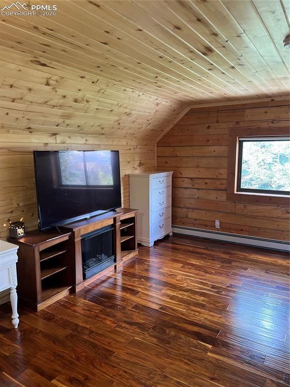87 Thompson Road Gardner, CO 81040 - Photo 44 of 46 a view of a livingroom with furniture