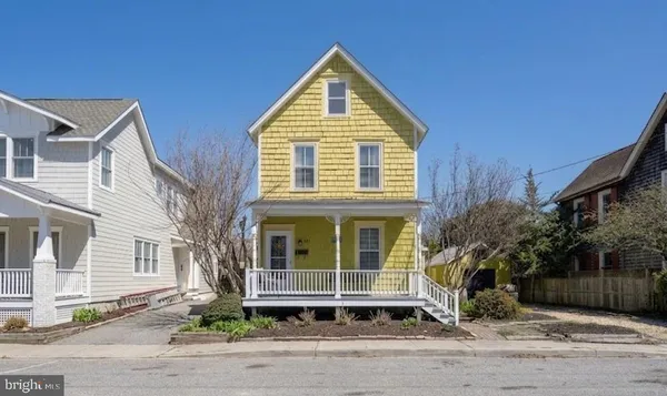 $1,150,000 | 121 Franklin Avenue, Lewes, DE 19958