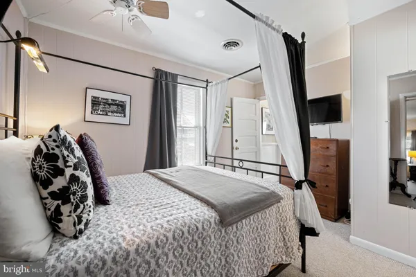 $1,150,000 | 121 Franklin Avenue, Lewes, DE 19958