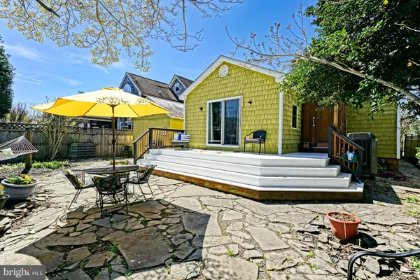 $1,150,000 | 121 Franklin Avenue, Lewes, DE 19958